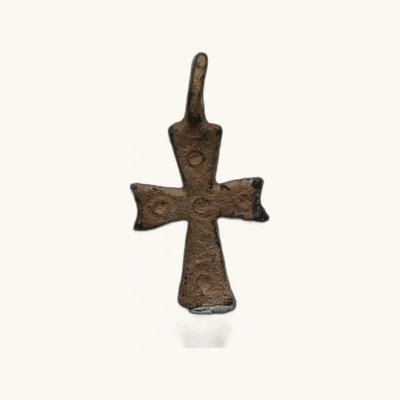 Pendentif croix en bronze byzantin – 7e-10e siècle après J.-C. - vue 4