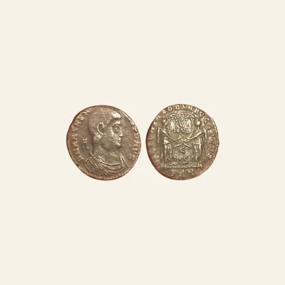 Magnentius. 350-353 AD. AE 2, 4.7g. . Arles, 351-2 AD. RARE