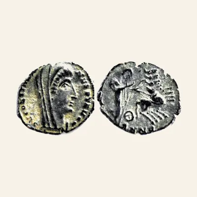 Constantine I The Great Posthumous Quadriga, Hand of God Receives