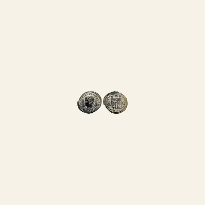 Crispus AE follis 317-318 AD - RIC Trier 177 RARE R4