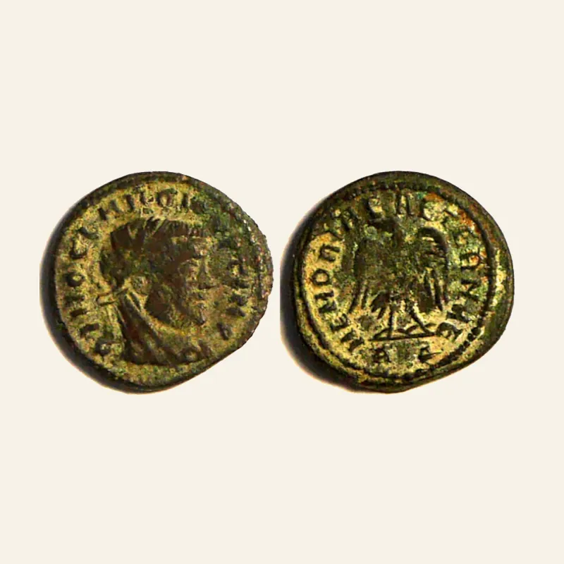 Claudius II, posthumous issue. AE15. MEMORIAE AETERNAE 317-318 AD. VERY RARE