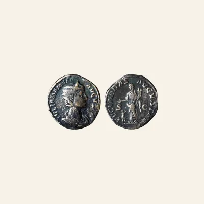 Reverse, of the sestertius, for Julia Mamaea, Augusta, 222-235. AE Sestertius. Rome, 232., mint of Rome, 222-235