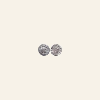 Reverse, of the antoninianus, for Divus Valerian II, died 258. Antoninianus (Billon, 21 mm, 3.82 g,), Rome, 258. Rare, mint...