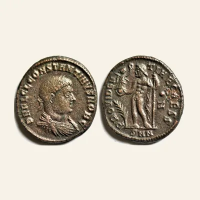 Avers, du as, pour Constantine II. As Caesar, AD 316-337. Æ Follis, 316-337, RIC RIC VII 36