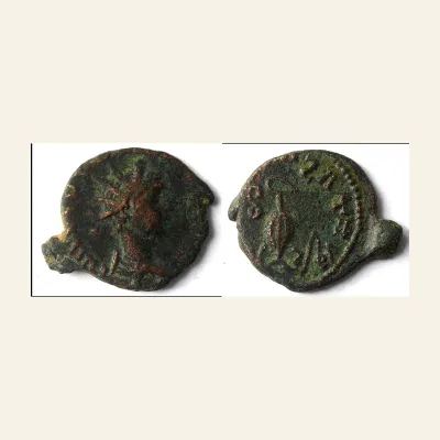 Avers, du antoninianus, pour Unofficial imitation of Tetricus II antoninianus pontificate implements.