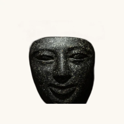 Masque funéraire égyptien en granodiorite – Basse Époque – avec certificat d’authenticité - vue 3