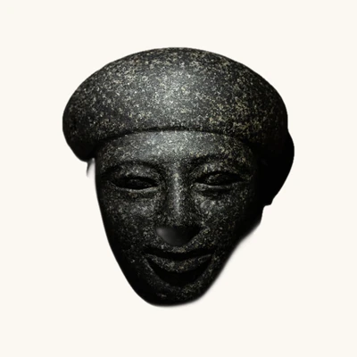 Egyptian Funerary Mask in Granodiorite – Late Period – with Certificate of Authenticity - vue 1