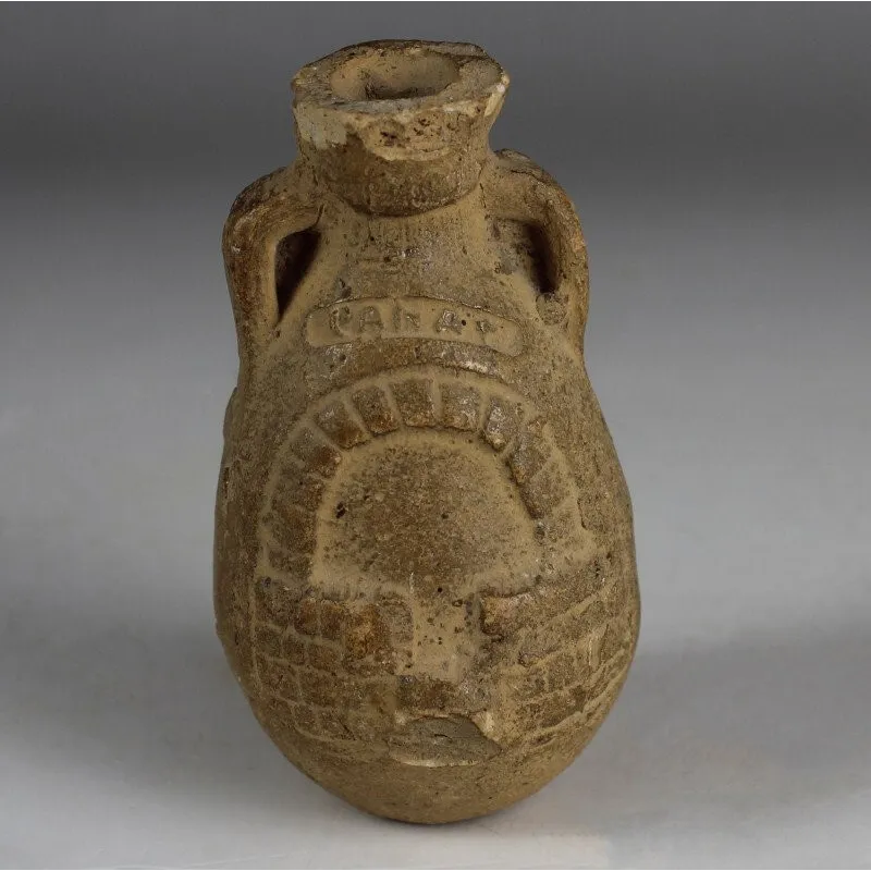 Avers, pour Romano-Egyptian — Flasque with baker's oven and inscription above 'PANAT' — 2e - Ier siècle av. J.-C., 2e - Ier...