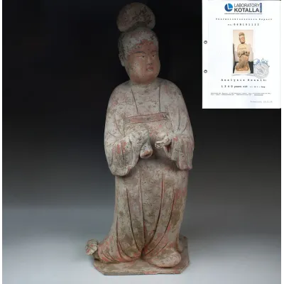 Avers, pour Chinese, Tang Dynasty — Statuette of a Fat Lady — 618 - 907 ap. J.-C., 618 - 907 ap. J.-C.