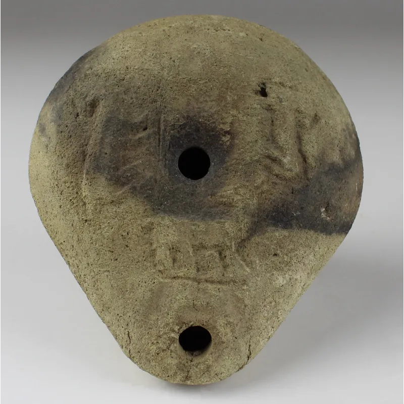 Avers, pour Égyptien — 'Frog' Lampe à huile with animals, Type Shier A 5.2 — 2e - 4e siècle ap. J.-C., 2e - 4e siècle ap....