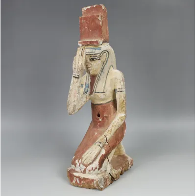 Avers, pour Egyptian, Ptolemaic period — Statuette of mourning Isis — 4e - Ier siècle av. J.-C., 4e - Ier siècle av. J.-C.