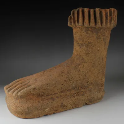 Avers, pour Étrusque — Anatomical votive model of a foot — 5e - 4e siècle av. J.-C., 5e - 4e siècle av. J.-C.