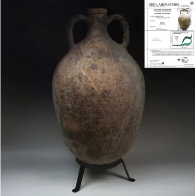 Avers, pour Greek, Apulian — Amphora with painted letters — 4e siècle av. J.-C., 4e siècle av. J.-C.