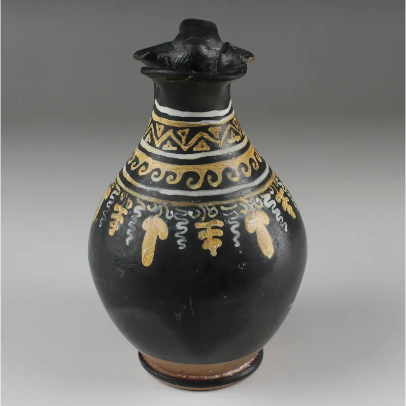 Avers, pour Greek, Apulian — Oinochoe — 4e siècle av. J.-C., 4e siècle av. J.-C.