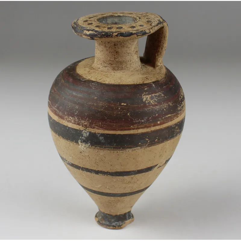 Avers, pour Greek, Etrusco - Corinthian — Piriform aryballos with bands decoration — 6e siècle av. J.-C., 6e siècle av. J.-C.