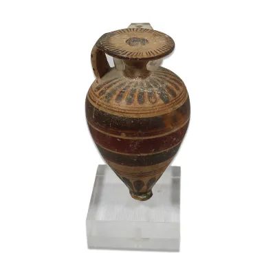 Avers, pour Greek, Etrusco - Corinthian — Piriform aryballos with strip decoration — 6e siècle av. J.-C., 6e siècle av. J.-C.