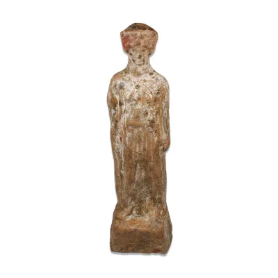 Avers, pour Greek, Hellenistic — Statuette of a standing goddess wearing a red polos — 3e - Ier siècle av. J.-C., 3e - Ier...