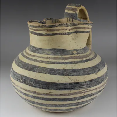 Avers, pour Greek, Daunian — Trefoil oinochoe — 6e - 5e siècle av. J.-C., 6e - 5e siècle av. J.-C.