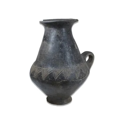 Avers, pour Iron Age, Villanovan — Biconical cinerary urn — 7e siècle av. J.-C., 7e siècle av. J.-C.