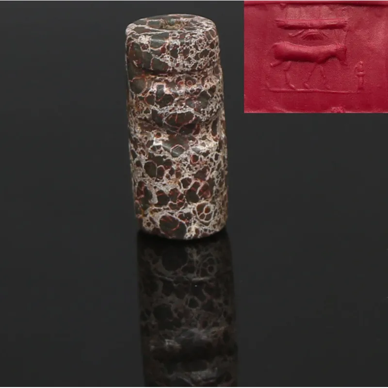 Avers, pour Iron Age, Achaemenid Empire — Cylinder seal depicting horse or donkey held by the god Ahuramazda — 550 - 330 av....