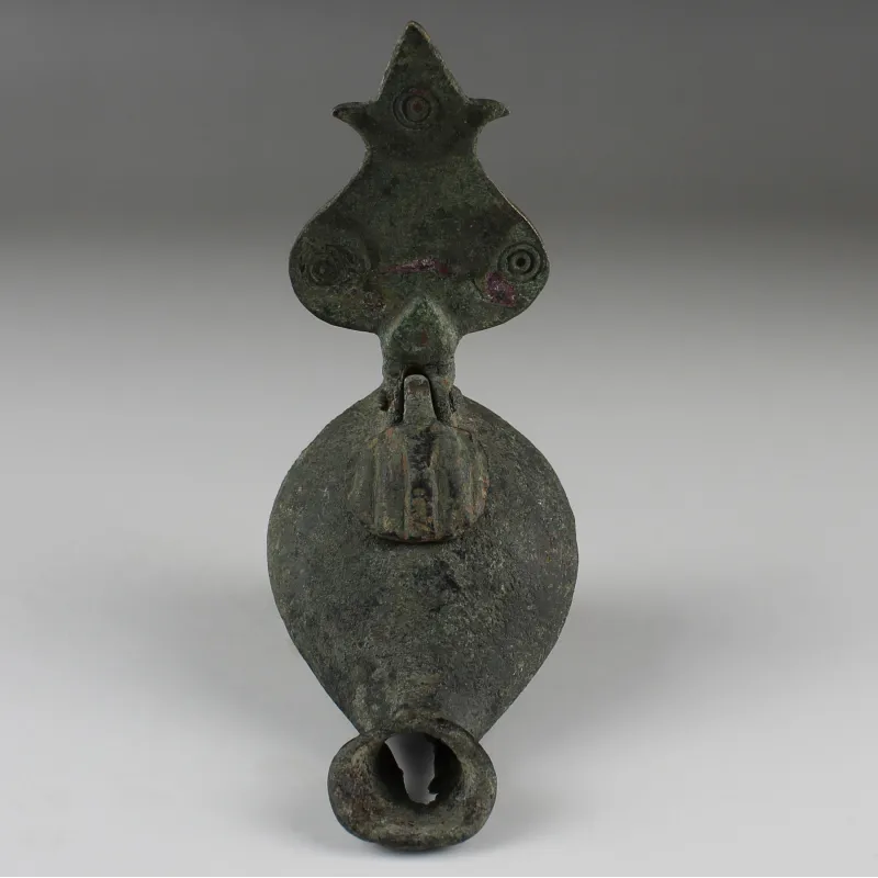 Avers, pour Late Roman / Byzantine — Lampe à huile — 3e - 5e siècle ap. J.-C., 3e - 5e siècle ap. J.-C.