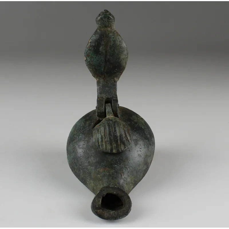 Avers, pour Late Roman / Byzantine — Lampe à huile — 3e - 5e siècle ap. J.-C., 3e - 5e siècle ap. J.-C.
