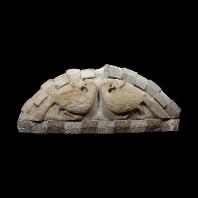 Obverse, for Medieval, Paleochristian — Bezel with peacocks — 5th - 6th Century A.D, 5th - 6th Century A.D