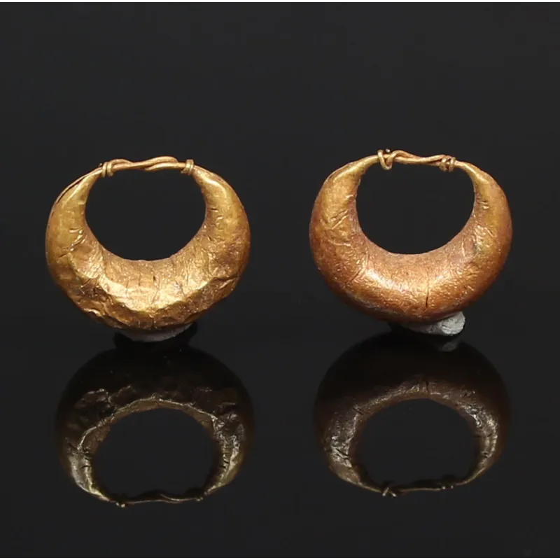 Avers, pour Romain — EarBagues (pair) — 1e - 3e siècle ap. J.-C., 1e - 3e siècle ap. J.-C.
