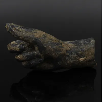 Obverse, for Roman — Hand fragment — 2nd - 3rd Century A.D, 2nd - 3rd Century A.D