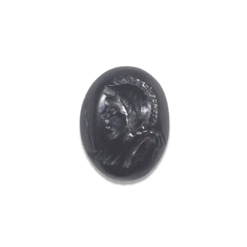 Avers, pour Romain — Intaglio stone depicting helmeted bust of Mars with shield — 2e - 3e siècle ap. J.-C., 2e - 3e siècle...