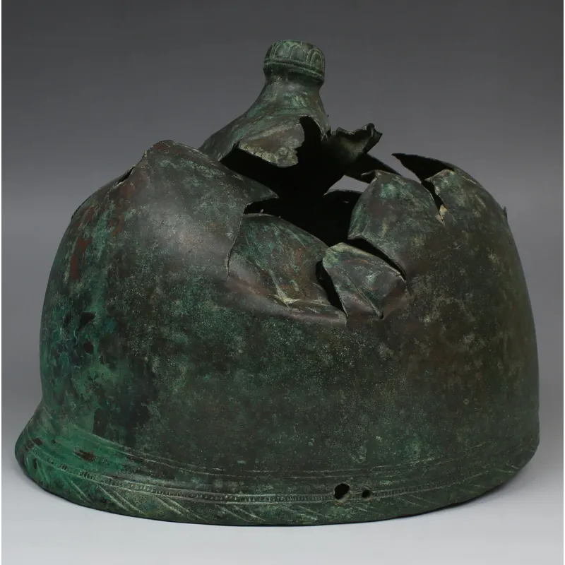 Avers, pour Romain — Montefortino helmet, Group 1 - Type Robinson B, Coarelli D — 3e - 2e siècle av. J.-C., 3e - 2e siècle...