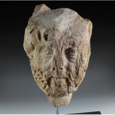 Avers, pour Romain — Portrait head of a bearded man, fragment of a sarcophagus — Mid-Second siècle ap. J.-C., Mid-Second...