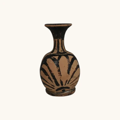 Stout Greek lekythos with black-glaze palmettes – Classical Greece, 4th century BC - vue 3